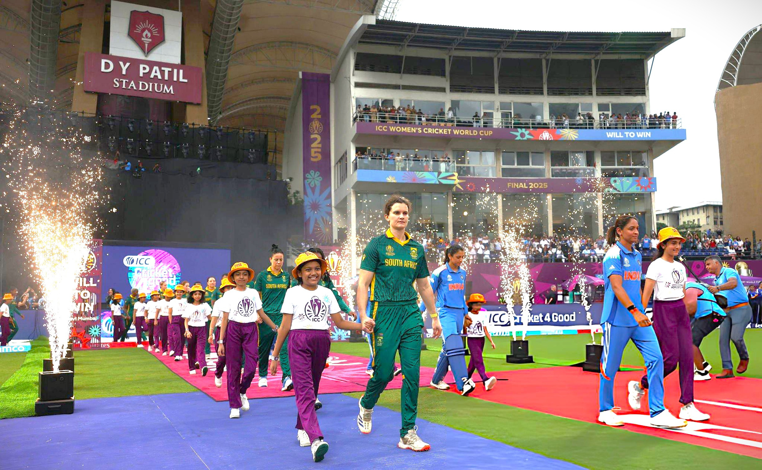 South Africa opt to bowl against India in final