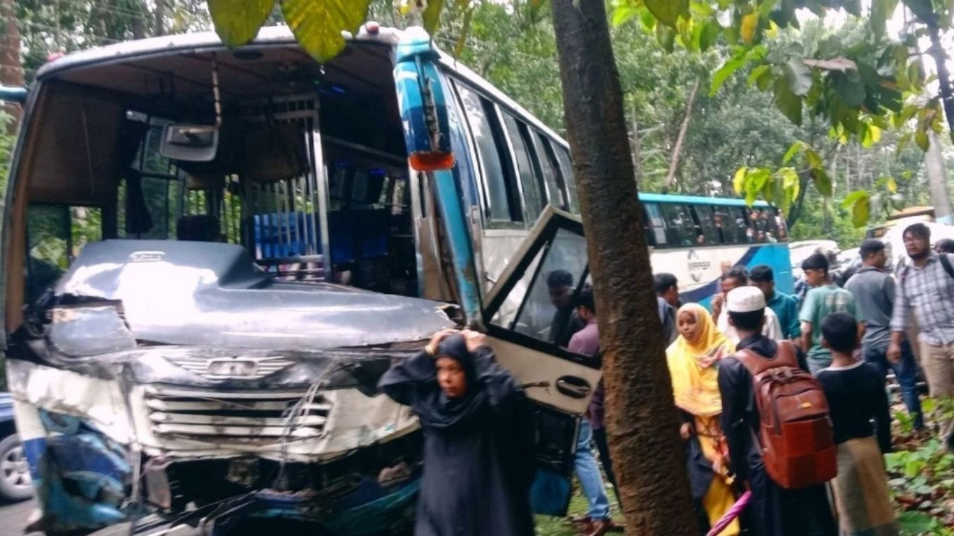 Five of a family killed in road crash in Cox’s Bazar