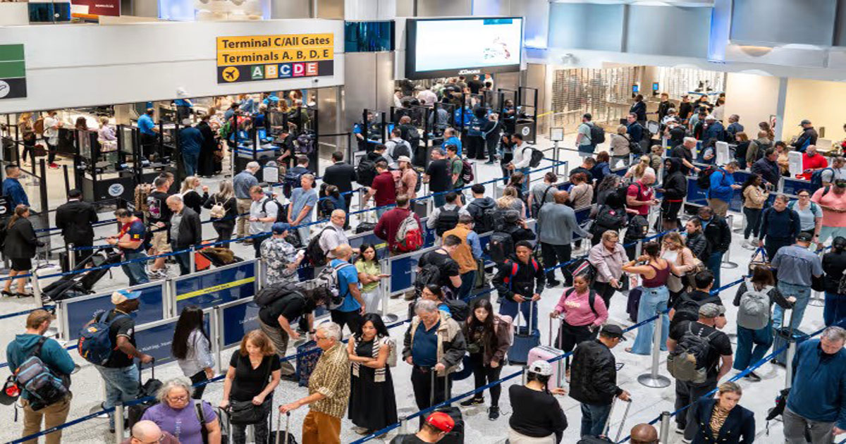 Severe staff shortage at 40 major airports leaves air passengers distress in U.S