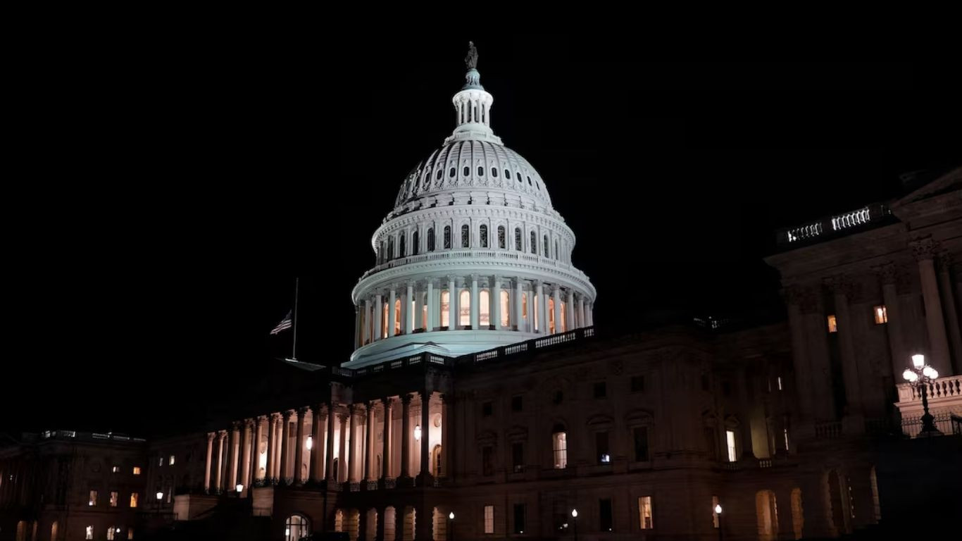 US House returns to Washington for vote to end government shutdown