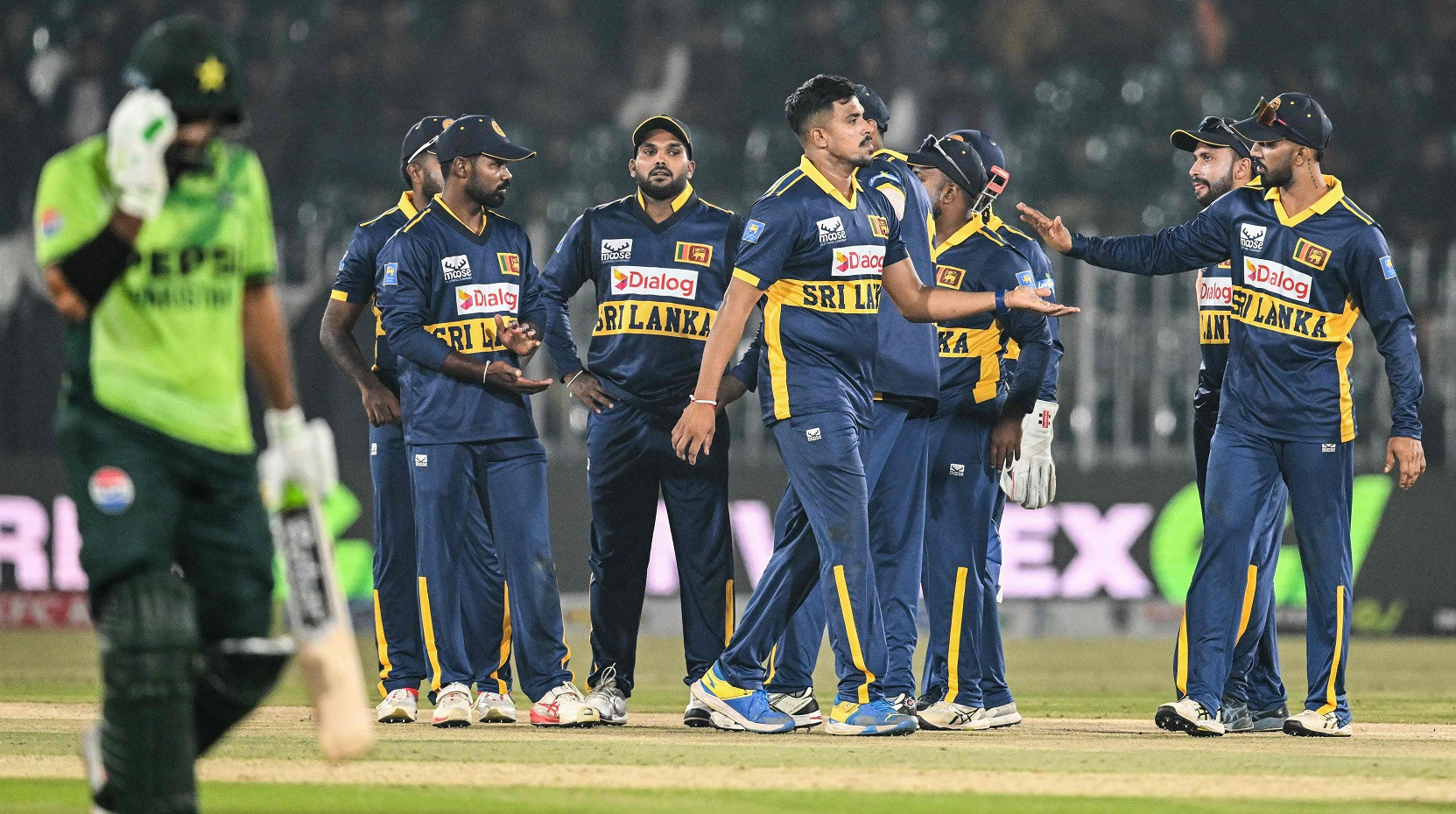 Sri Lanka board tells cricketers to stay in Pakistan after bomb blast