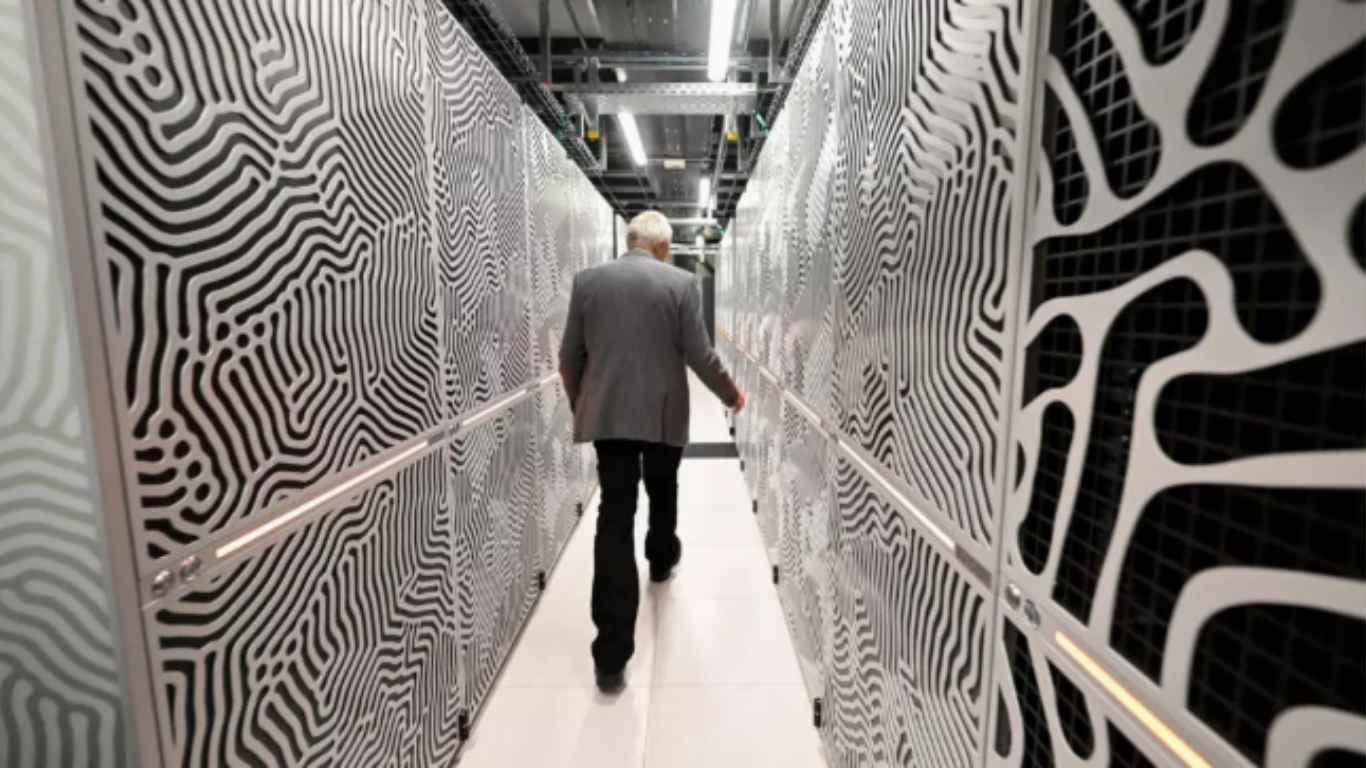EU bows to pressure on loosening AI, privacy rules