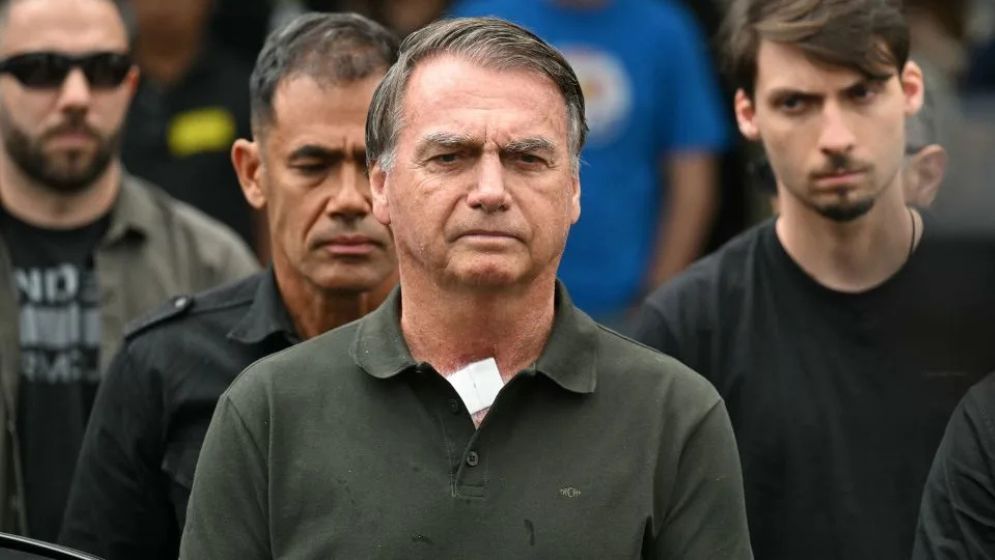 Bolsonaro begins 27-year jail term for coup bid