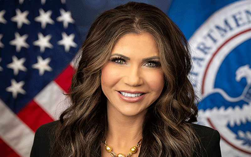 Facing deportation after admitting to stealing U.S Homeland Security Secretary’s purse