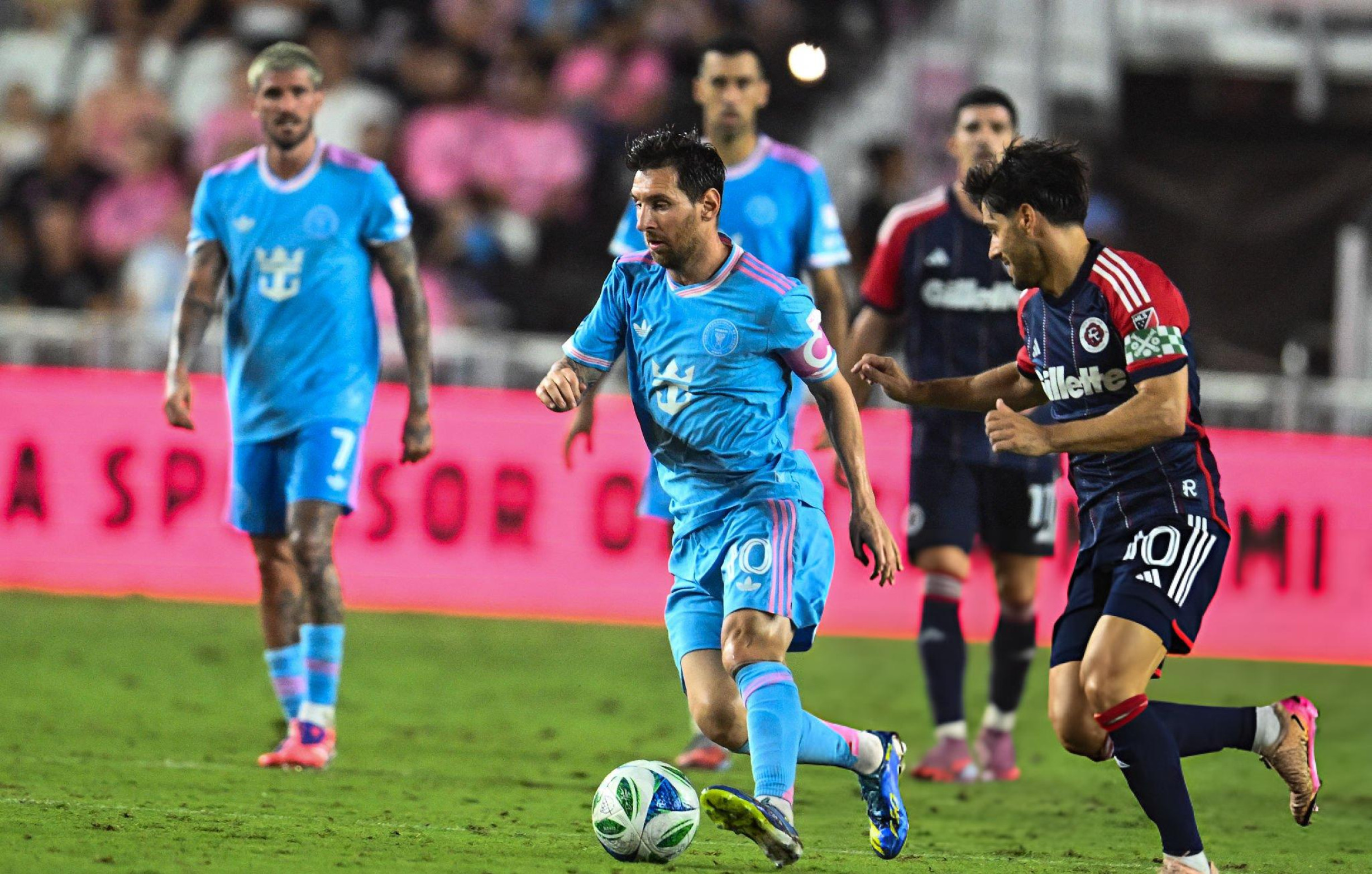 Messi help Miami beat Revolution 4-1