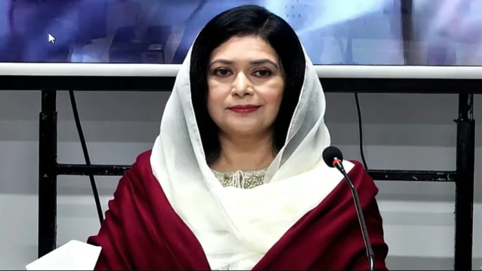 Motorcade arrives at airport to receive Zubaida Rahman