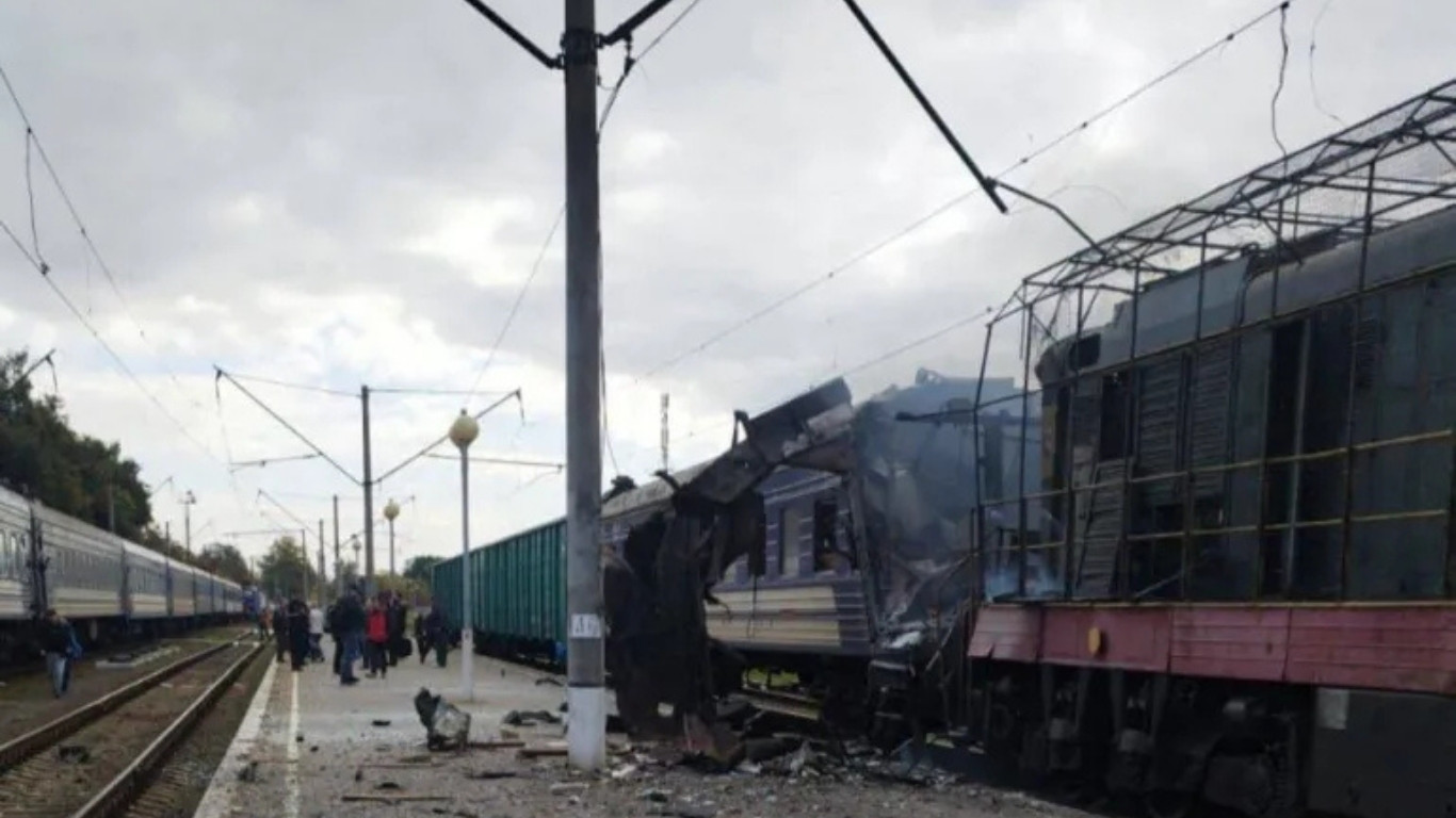 Russian attack on passenger train in Ukraine’s Sumy kills one, injures 30