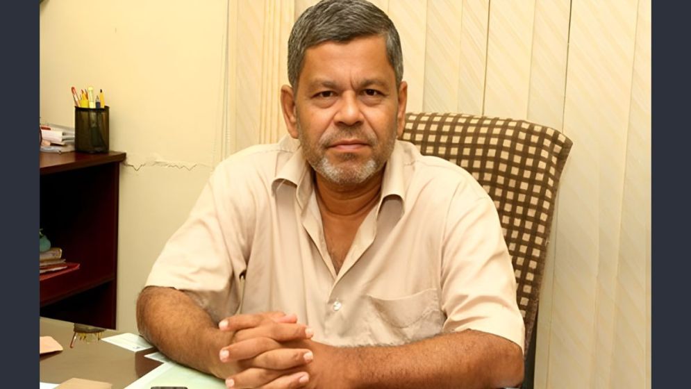 Ex-Press Club president Shaukat Mahmood sent to jail