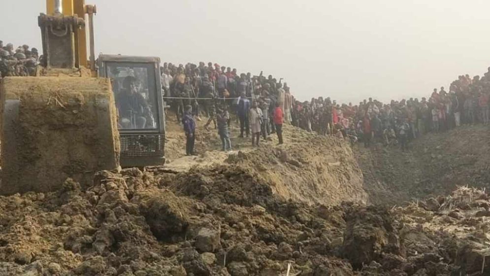 Child Sajid still missing after 40-foot soil excavation