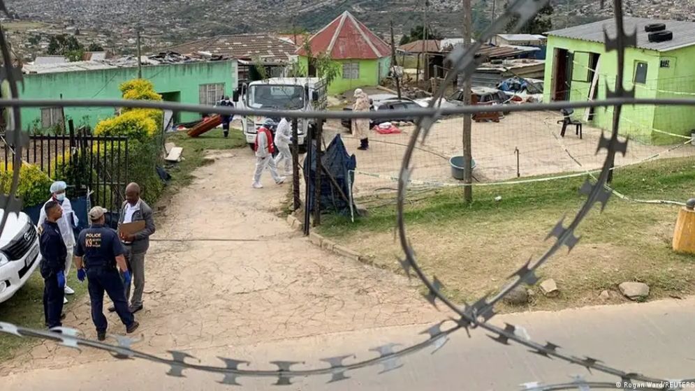 Gunmen kill 10 people in South Africa shooting