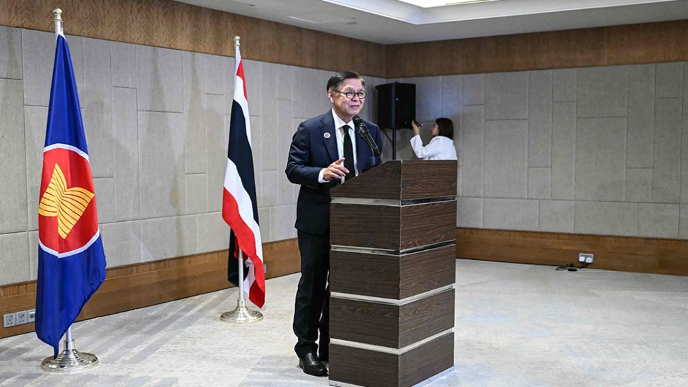 Cambodia asks Thailand to move border talks to Malaysia