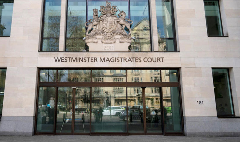 Six immigration officers arrested on charges of stealing money from migrants