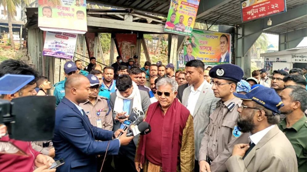 Adviser Sakhawat announces compensation for launch accident victims