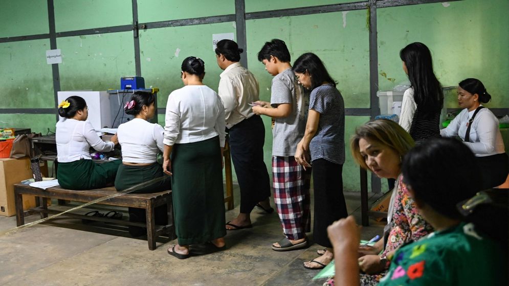 Myanmar's military junta chief offers lesson in democracy