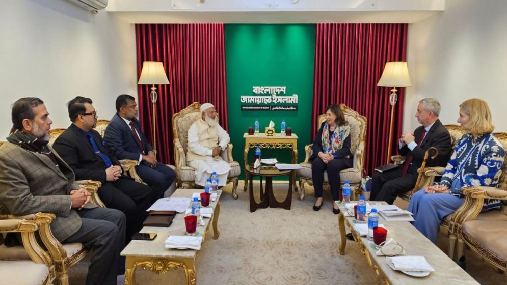 EU delegation meets Jamaat ameer