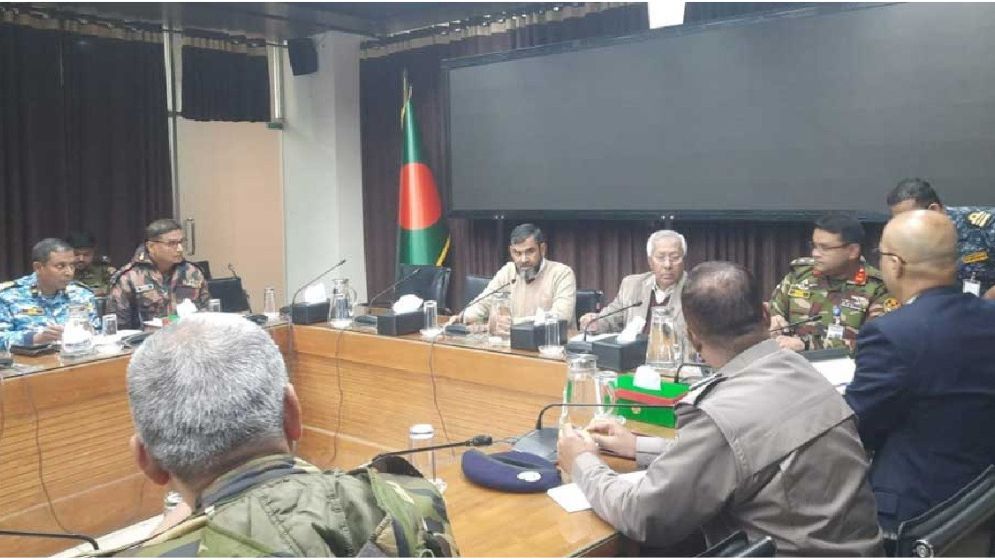 EC holds meeting with armed forces, 15 other agencies