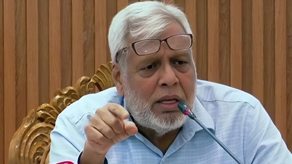 Govt taking all possible measures to tackle gas crisis: Adviser