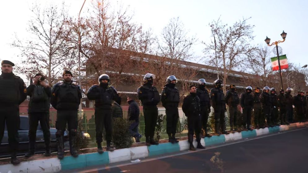 Death toll in Iran protests over 3,000, rights group says