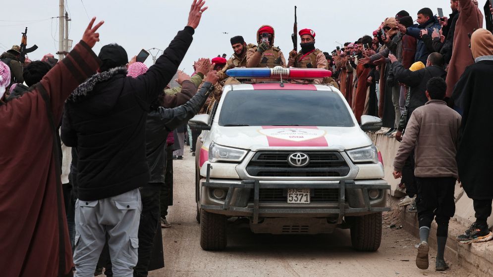 Syrian army continues advance against Kurdish-held towns