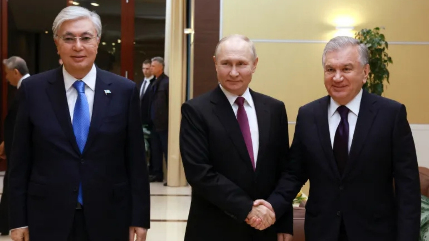 Putin to visit Central Asia as Russian influence wanes