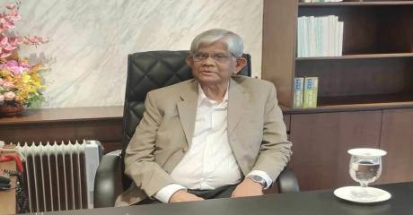 Banking sector crisis too deep to fix in 14–16 months: Finance Advisor