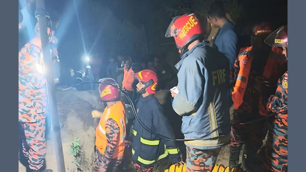 3-year-old child dies after rescue from deep tube well in Raozan