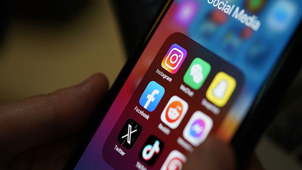 Social media content restricted in Afghanistan: Taliban sources