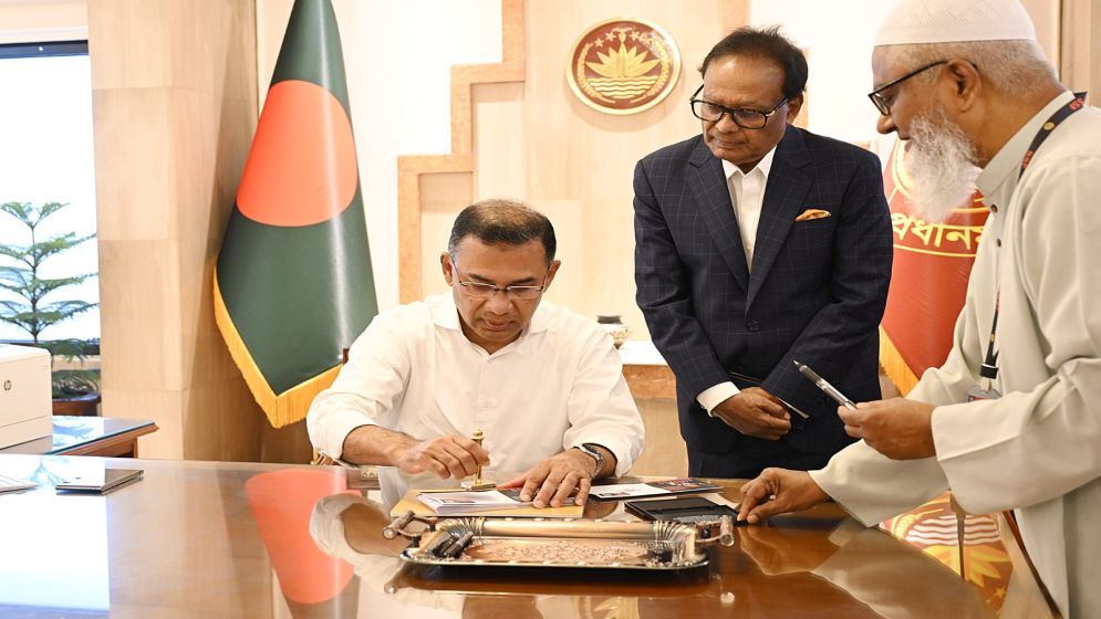 Tarique Rahman begins first day at Tejgaon PMO