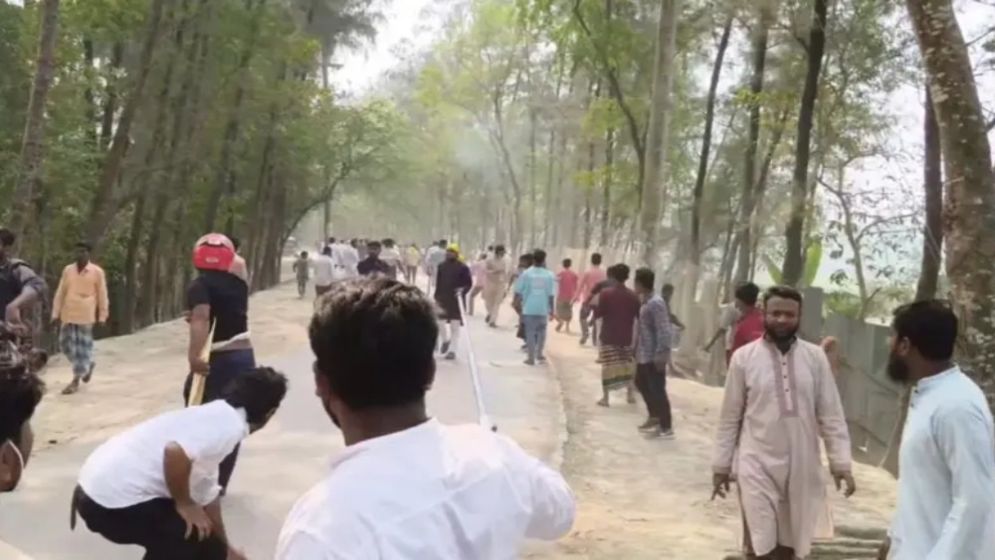 Attack on MP Hannan Masud’s convoy leaves 20 injured