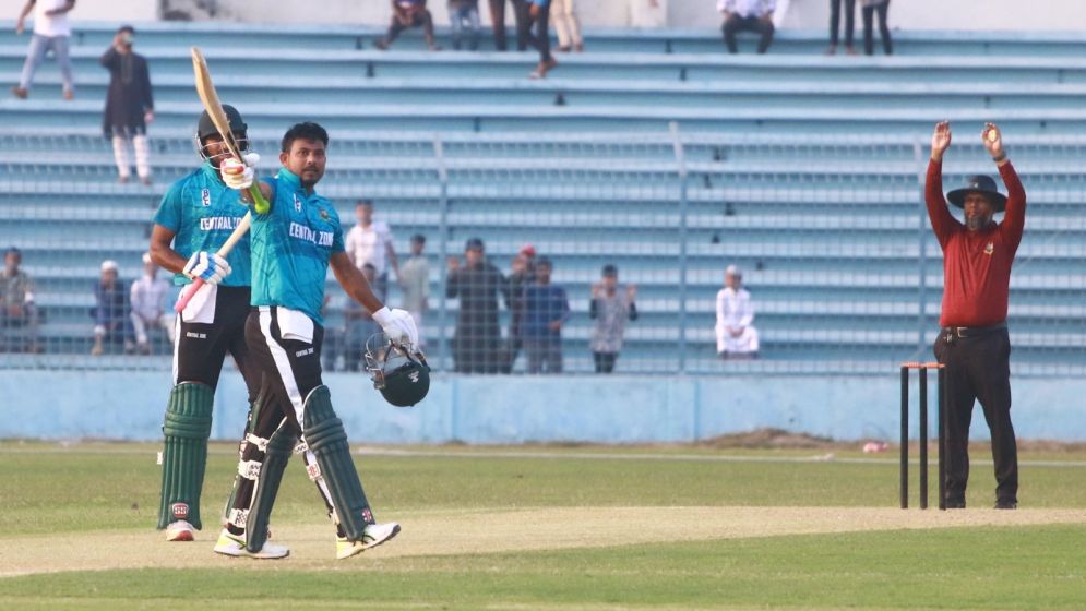 Jishan and Mosaddek power Central past North in thriller