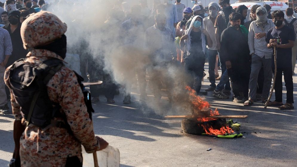 Pakistan Imposes 3-Day Curfew After Deadly Iran War Protests