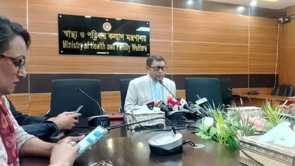 Doctor’s private practice during office time to be dealt strictly: Minister