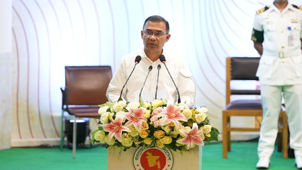 PM Tarique gives Tk5,000 Eid gift to each city corporation cleaner