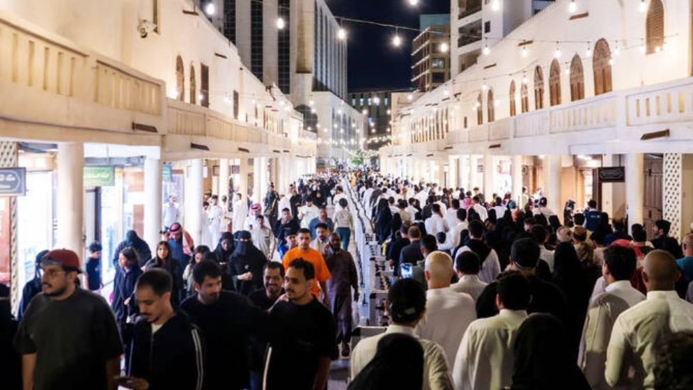 Eid shoppers crowd Jeddah’s centuries-old markets