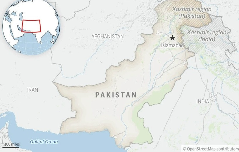 Afghanistan attacks Pakistani border posts