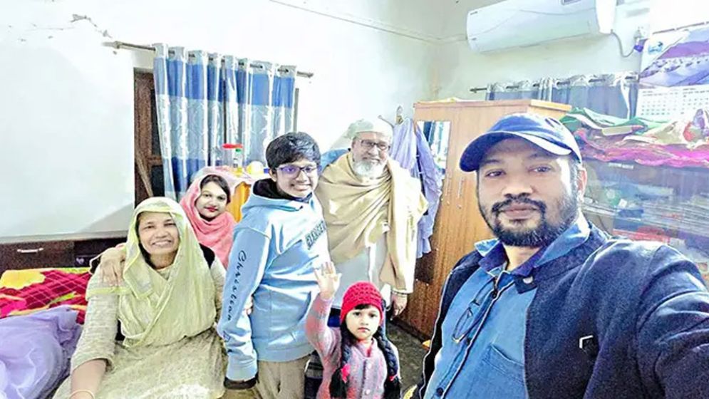 Father, son and granddaughter killed in Jashore road accident