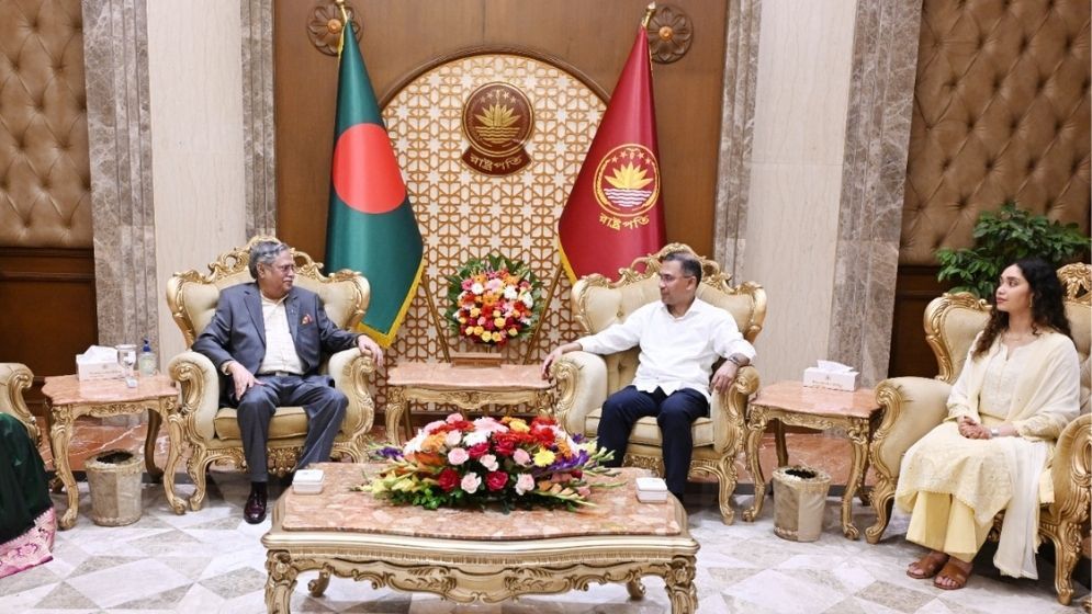 PM pays courtesy call on President