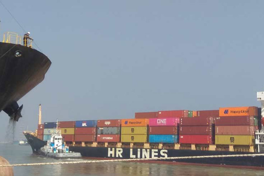 Vessel arrives in Chattogram Port with 31,000 tonnes of oil amid Middle East tensions