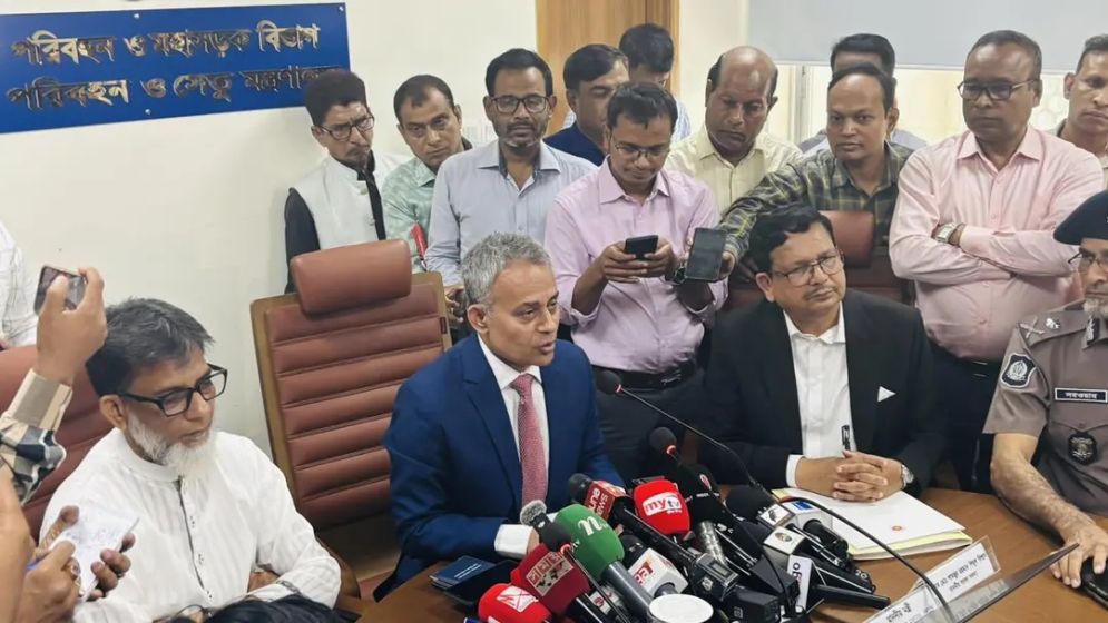 Govt claims improved Eid travel despite isolated accidents