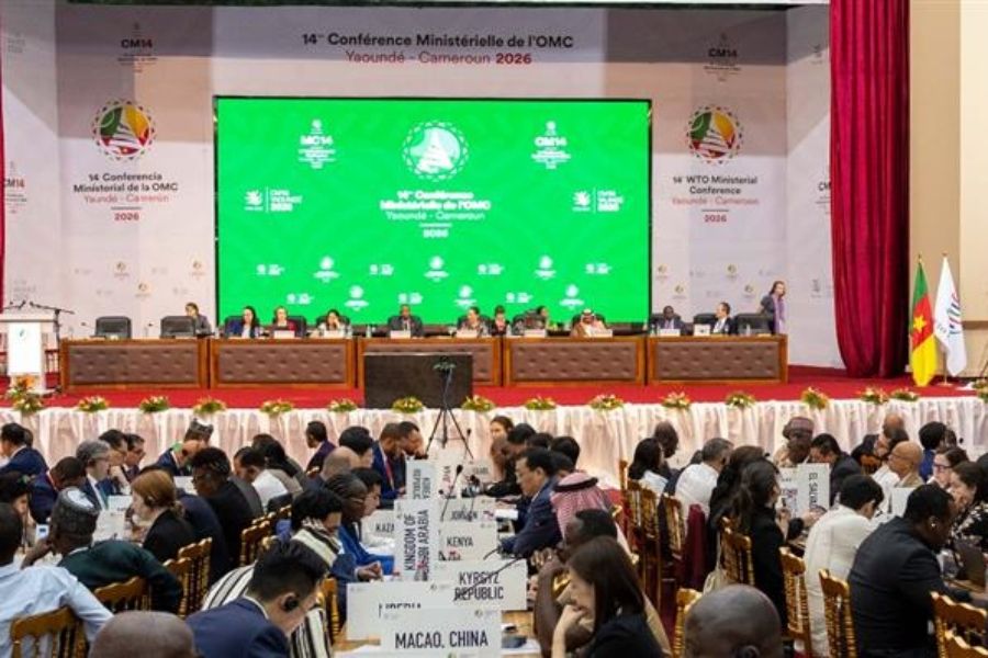 Divisions lead to delay in MC14 final day