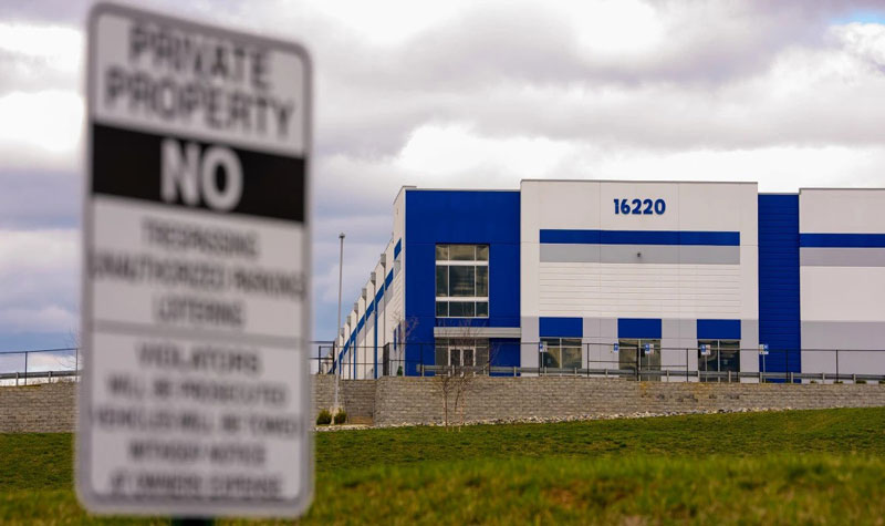 U.S. Pauses plan to purchase warehouses for immigrant detention