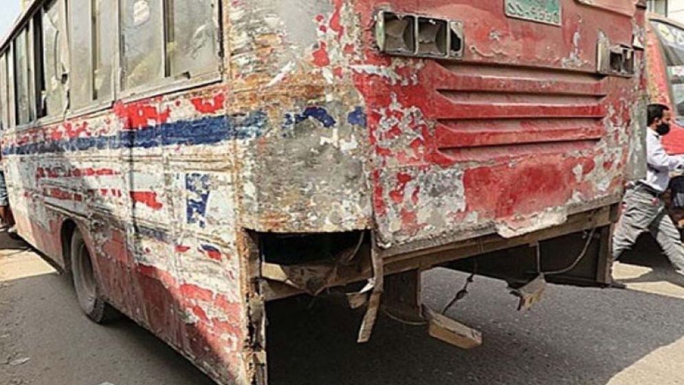 Govt decides to remove outdated vehicles