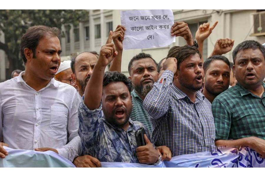 Parliament approves two key civil service bills in 8 minutes amid Opposition protests