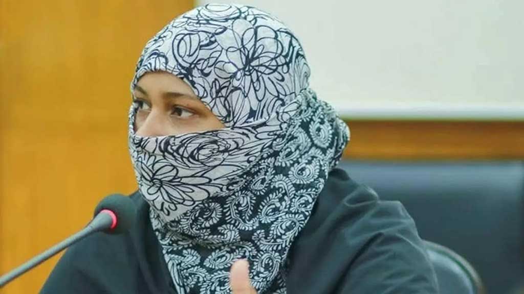 Jamaat urges authorities to free woman held for Facebook activity