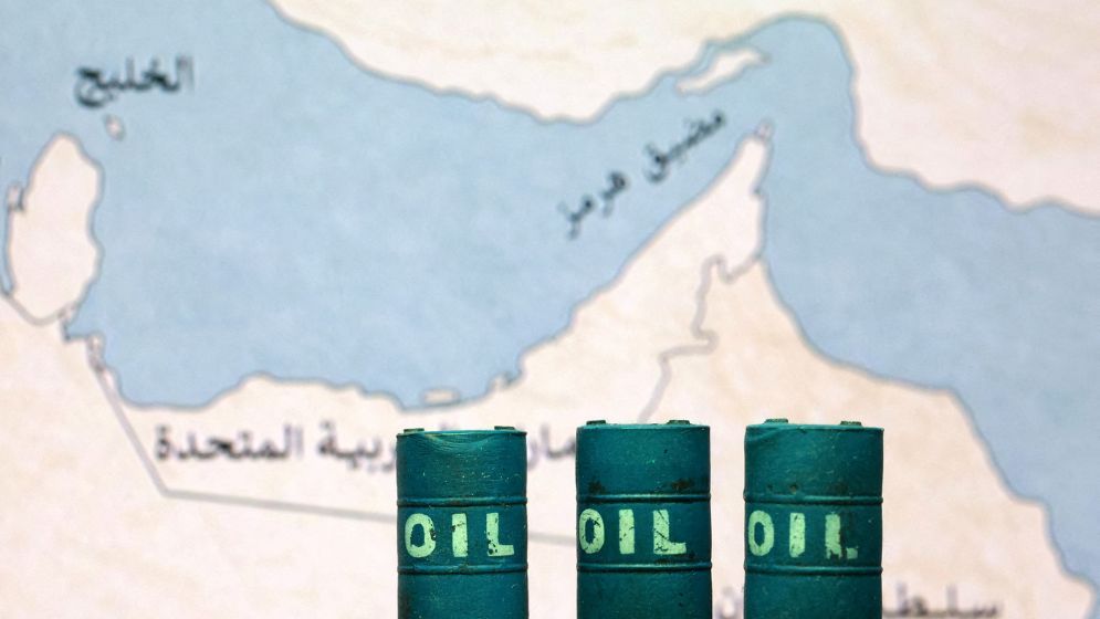 Iran Closes Hormuz Again After Israeli Strikes on Lebanon