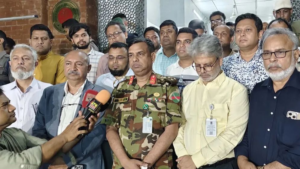 Investigation team set up after Dhaka Medical clash; ER services resume