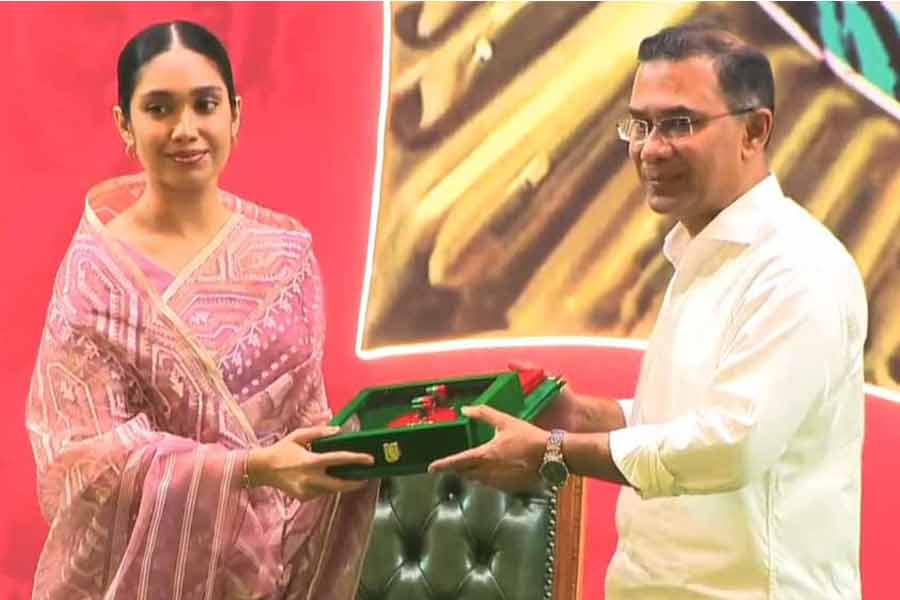 Zaima accepts Independence Award on behalf of Khaleda Zia