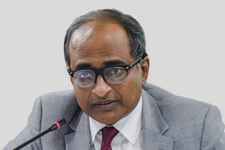 Bangladeshi tailor in Dubai