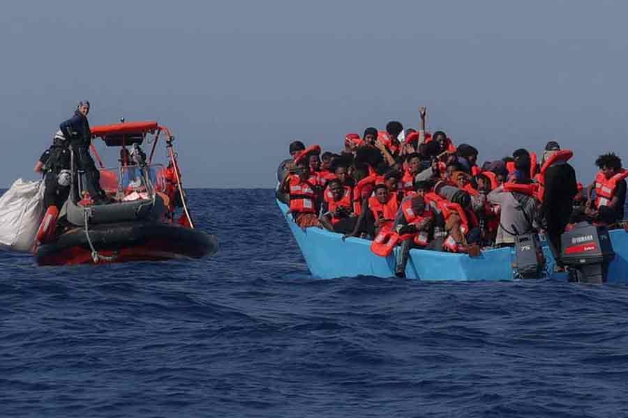 Bangladeshi tailor in Dubai