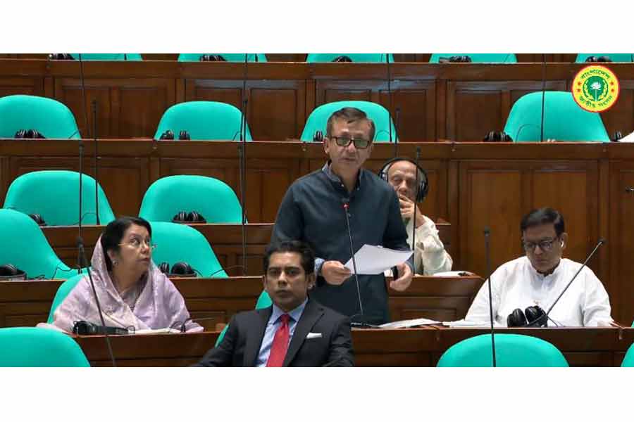 Logistics Cost Reduction Now a Priority, Govt Reviewing Measures: Muktadir